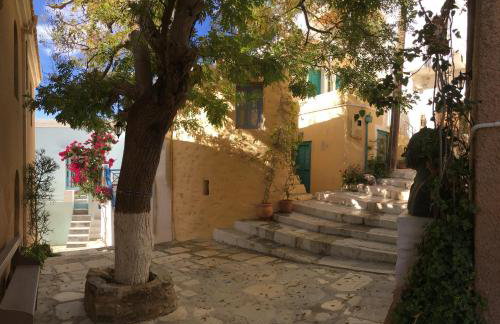 Traditional Medieval Stone house in "Ano Syros" - Foto 3