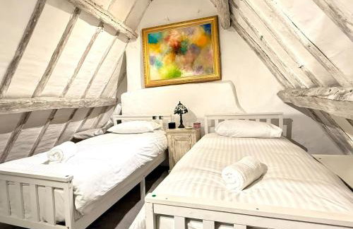 Swan Cottage, 5-Bedroom, Canal View, River, Private gardens, Free Parking's, WiFi, Oxford - Photo 76