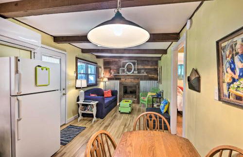 Rustic Hideaway with Fire Pit Less Than 1 Mi to River! - Foto 11