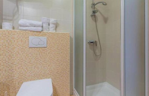 Amazing Home In Koromacno-Brovinje - Foto 17