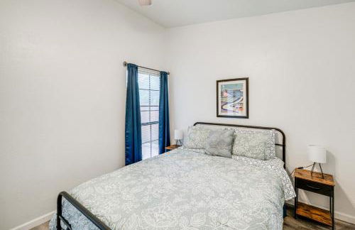 Game Room and Patio Family Home in The Colony! - Foto 20