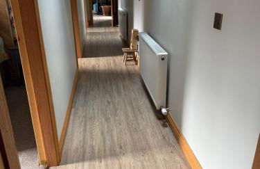 Distillers Cottage, Peaceful rural retreat in Lanarkshire, onsite craft distillery, hot tub, bbq hut, central for exploring Scotland - Photo 18