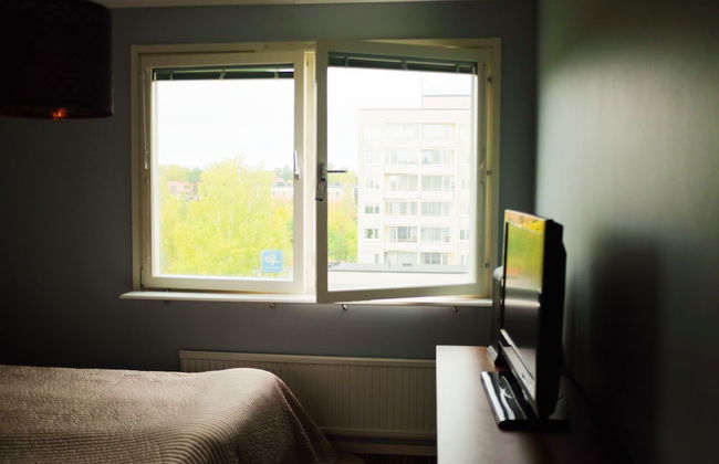 Central - 2 Bedroom Apartment - Photo 8