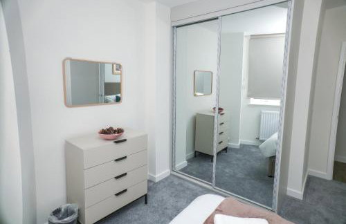 Little Haven Thames view Free Parking Closer to Heathrow - Foto 23