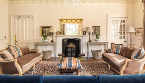 Healey Hall - Photo 4