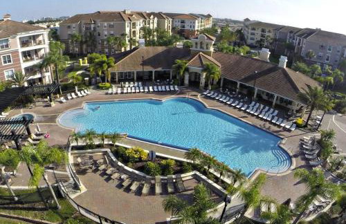3Br 2Bath Condo Balcony 5min Conv Center 1388ft - Photo 11
