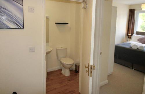 AmberBlue@Epsom - Photo 28