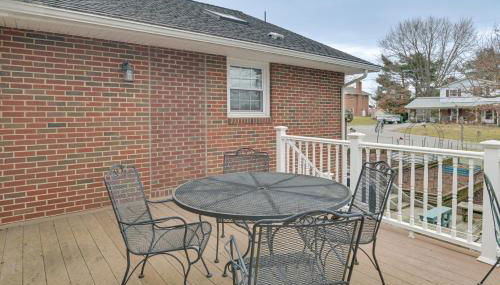 Large Home with Deck and Grill about 9 Mi to Virginia Tech - Foto 2