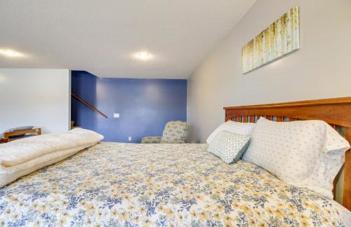 Private Lakefront Cabin with Hot Tub, Deck and Views - Foto 11