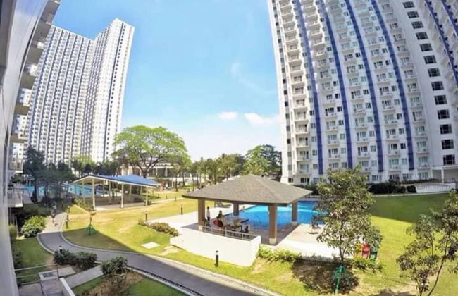 Grass Residences - Condo - Photo 15