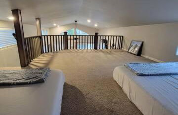 Siren's Adventure Riverfront Cottage! - Foto 19