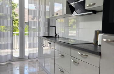 3 bedroom apartment in Leverkusen incl parking-near Messe Deutz-Lanxessarena-Bayarena - Foto 1