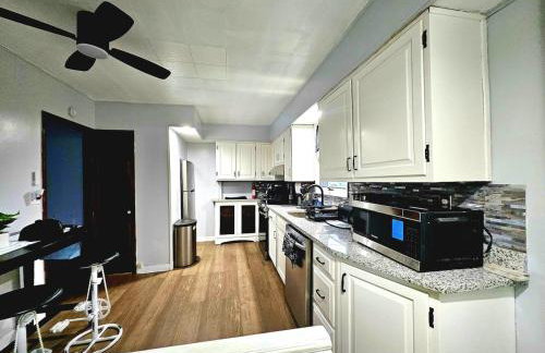 Super Comfy Entire Home - Foto 10