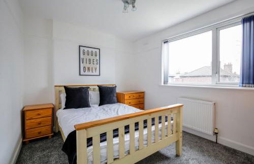 5-bedroom home in trendy Dibsbury area Manchester with parking - Foto 3