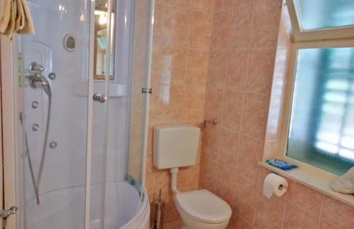 Guest House Hazdovac - Two Bedroom Apartment With Terrace and Sea View - Photo 18