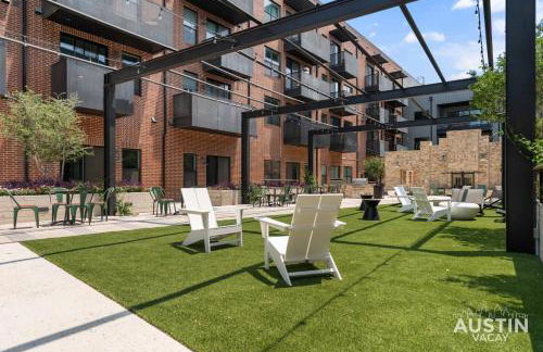 Pool Boxing Gym and Live Music Drinks 2BR 2BA S Austin Condo By Austin Vacay - Foto 41