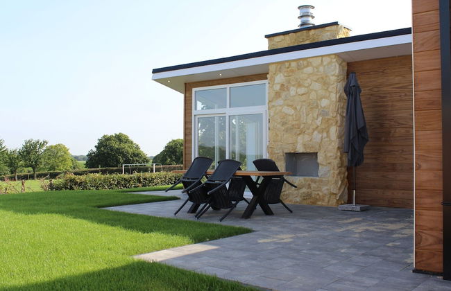 Charming Retreat for Your Escape - Photo 33