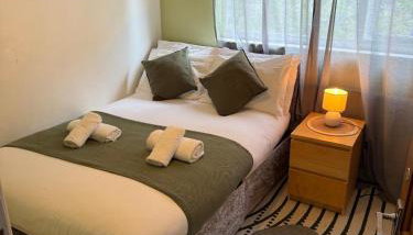 Flamingo Short Lets Greenleys - Foto 5