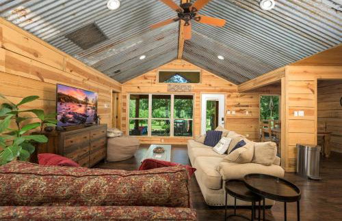 Impressive Cabin Surrounded by Trees in Nashoba, Oklahoma - Foto 7