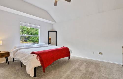 Cozy Getaway, Minutes from Austin! - Foto 13