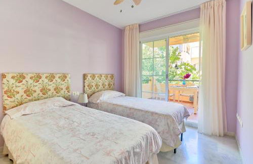 Beach & Golf Design Apartment Marbella - Photo 37