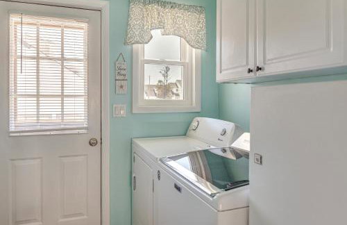 Bayfront Home with Boat Dock and Deck in Forked River - Foto 19