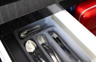 107-Studio compacto, moderno, climatizado perto da UEL - Foto 30