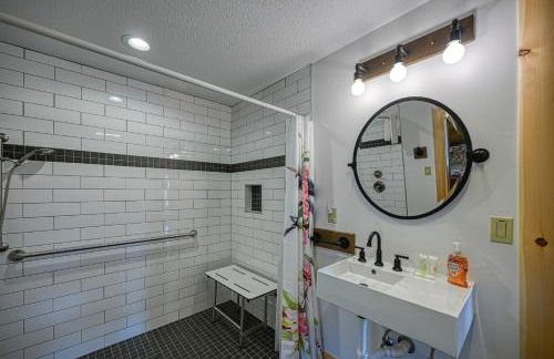 Curb-Free Chalet - Foto 46