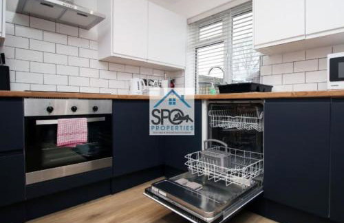 Modern 3BR Home-5 Guests-Business-Families-Netflix-Free Parking & WiFi - Foto 21