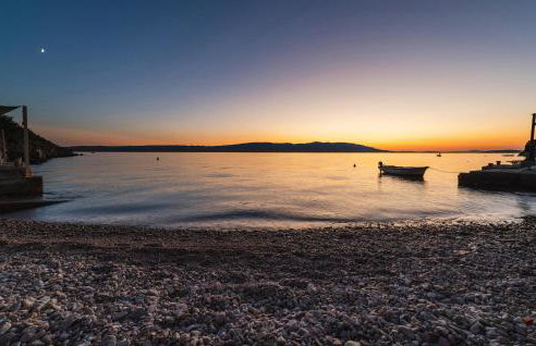 Lovely Home In Josinovac With Wifi - Photo 18