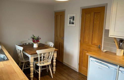 Cosy 2 bed, home from home - Photo 15