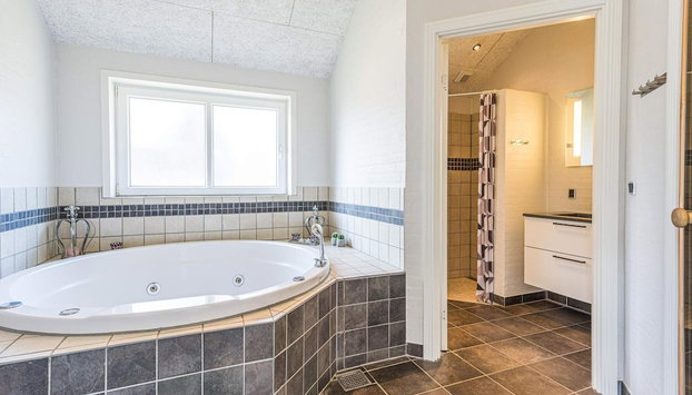 14 Person Holiday Home in Blavand - Foto 4, Tratamientos de spa