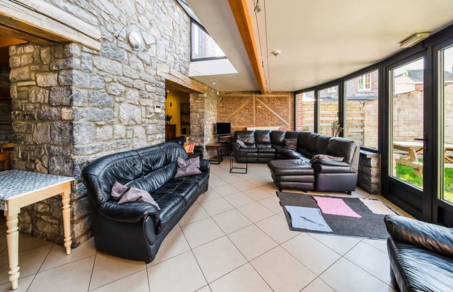 Stone Cottage with Sauna & Hot Tub near Cave of Lorette in Rochefort - Foto 22