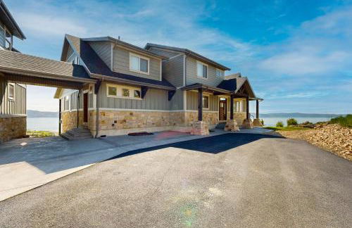 8 Bed 5 Bath Vacation home in Fish Haven - Photo 33