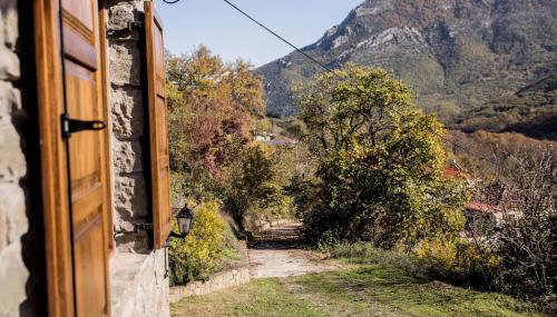 Πέτρινη κατοικία με υπέροχη θέα στο όρος Κόζιακα. - Foto 3