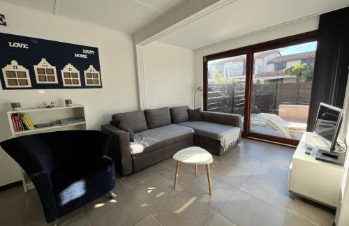 Belle villa d'angle spacieuse semi climatisée, de tout confort dans domaine PORTES DU SOLEIL, ACCES PISCINES PAYANT EN SUPPL - 3 chambres, 6 couchages, wifi, 400m de la mer LRPDSJ7 - Foto 5