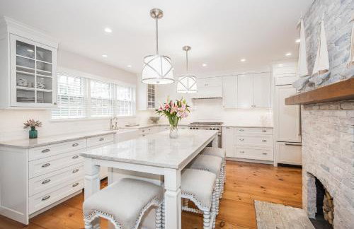 Close to Dtwn Nantucket! Group Getaway with Patio - Foto 6