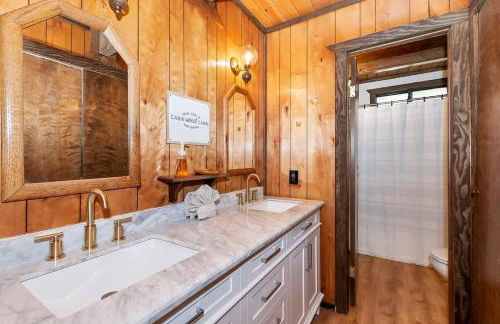 Closer to the Stars Cabin with Fire Pit - Foto 8