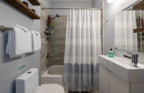 Luxury Historic Shotgun Home in Lower Garden District - Foto 29