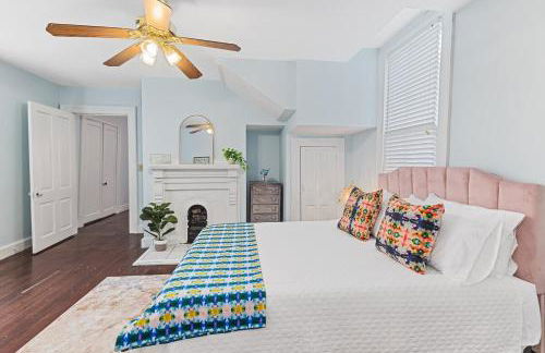 Uptown Colorful Cottage by the Riverwalk - Foto 7