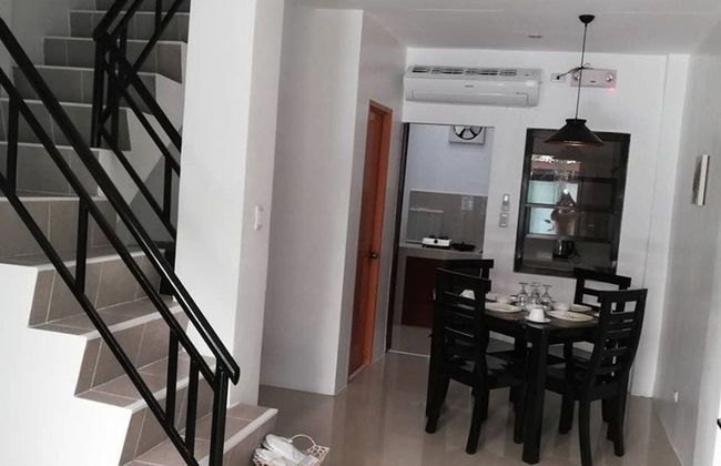 Rona's Townhouses - Photo 24