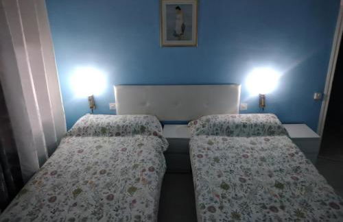 Sunny and Newly Renovated Apartment Large Balcony - Foto 7