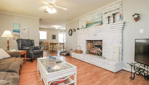 Spacious Home with Waterfront View-Welcome Pets - Foto 2