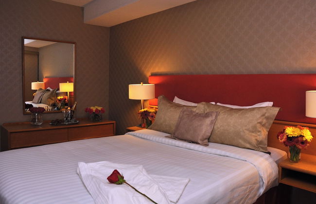 Cartier Place Suite Hotel - Photo 3