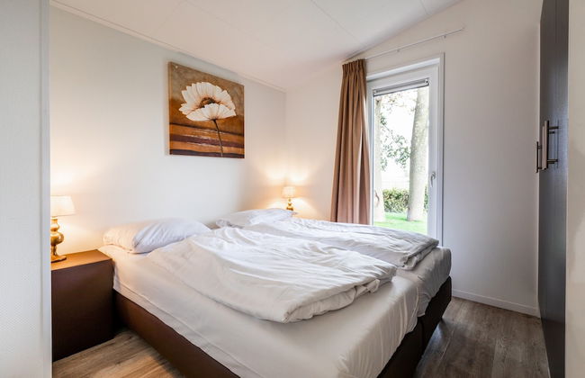 Holiday Home in Limburg With Outdoor Fireplace - Photo 13