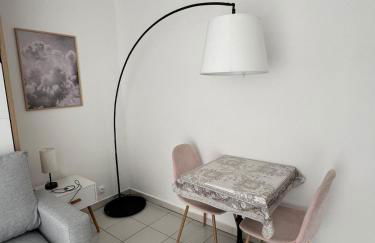 Mon Appart avec Terrasse et Piscine - Foto 2