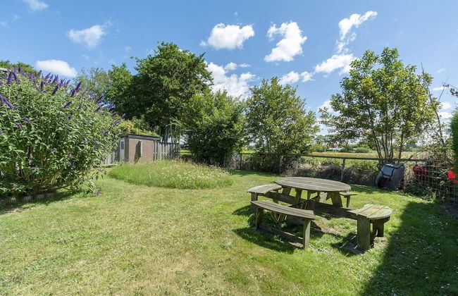 Attractive Holiday Home With Garden - Foto 16