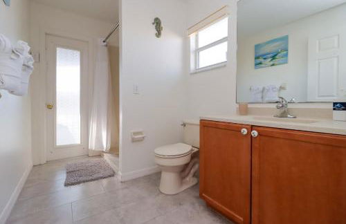 Ultimate Family Escape Near Disney - Sparkling Pool, Hot Tub & Epic Private Movie Room - Foto 36