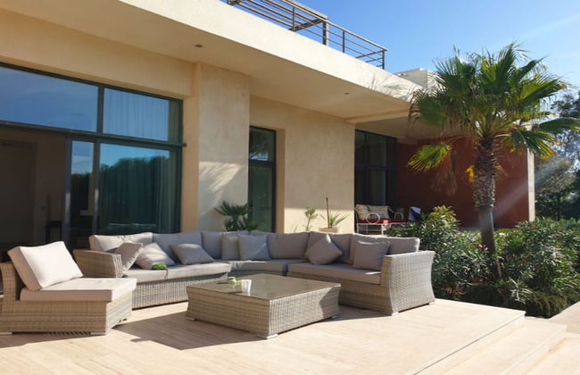 13 Bedroom Villa With Heated Pool, Golf Course, Seaside - Photo 22