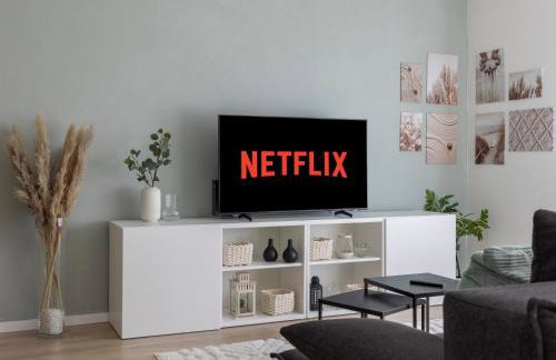 Arena in der Nähe - Tiefgarage - Balkon - Küche - Smart TV - Foto 6